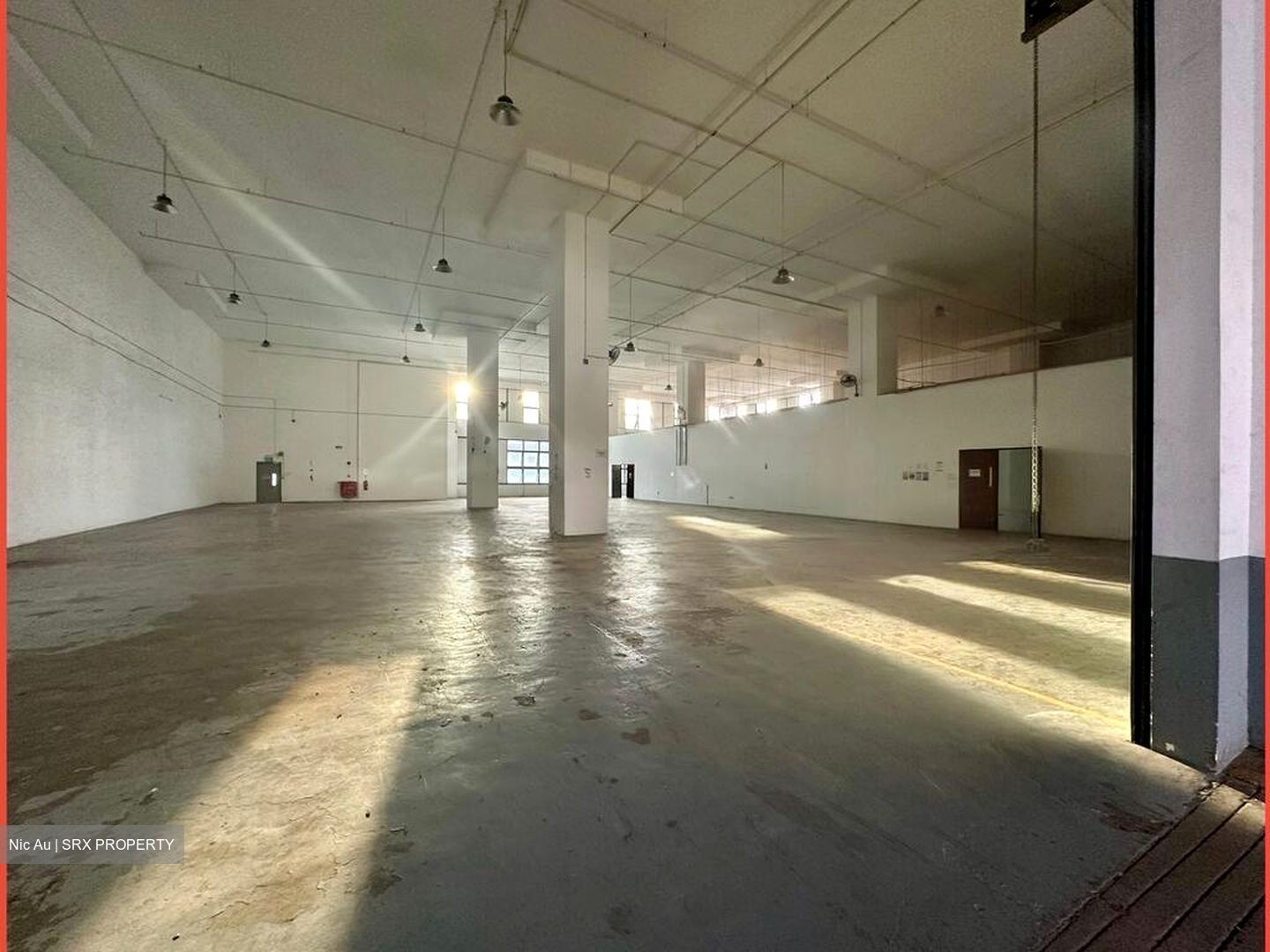 Benoi Road (D22), Warehouse #506922301